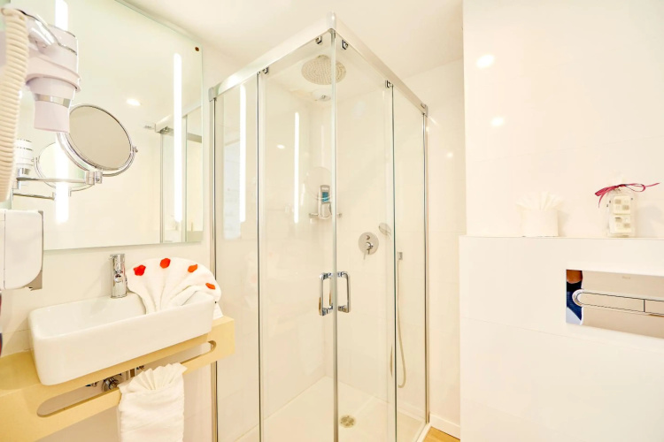 Mll Mediterranean Bay Hotel - Adults Only photo 11