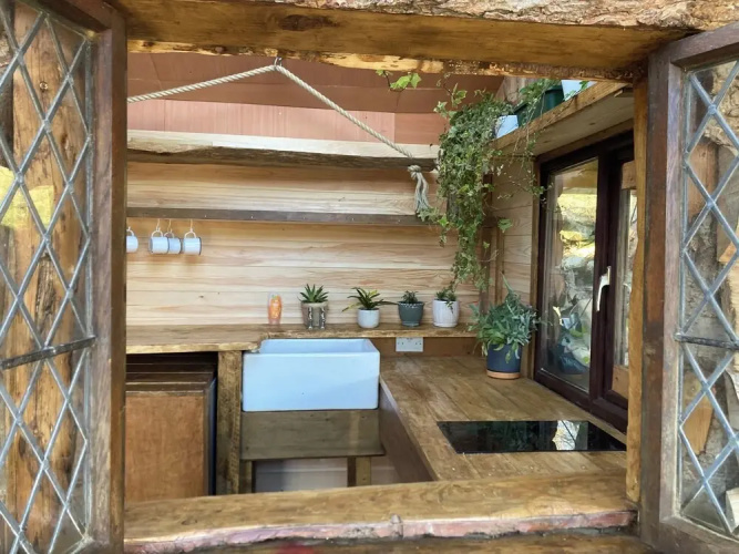 Hapus Hideaway Retreat Site, Sleeps 29