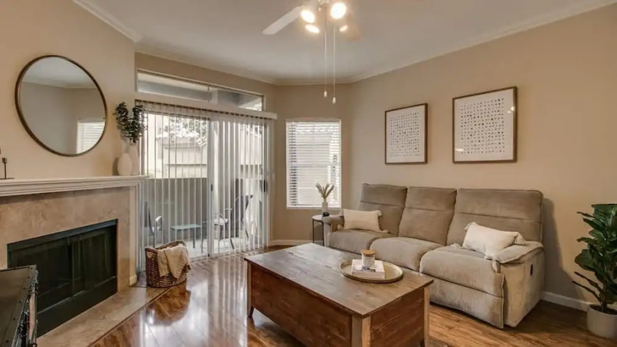 Cozy 1-bdrm Scottsdale Condo Next to Pool