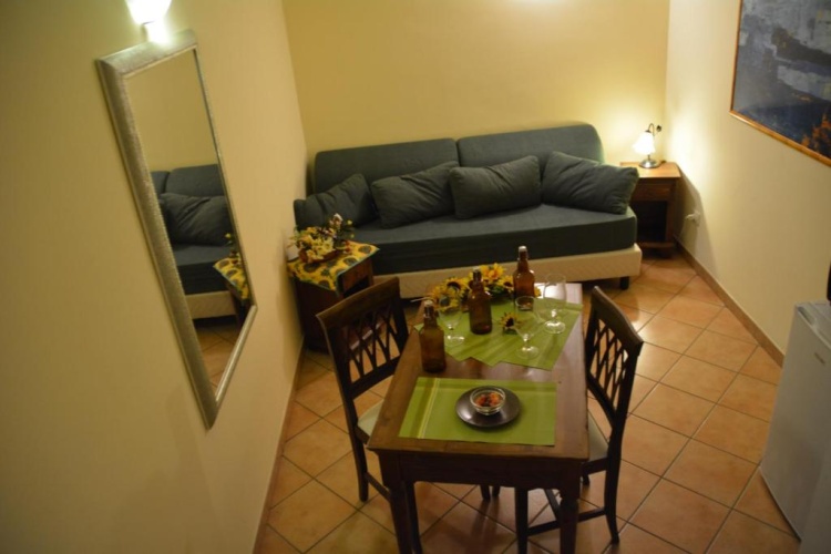 Deluxe Duplex Studio