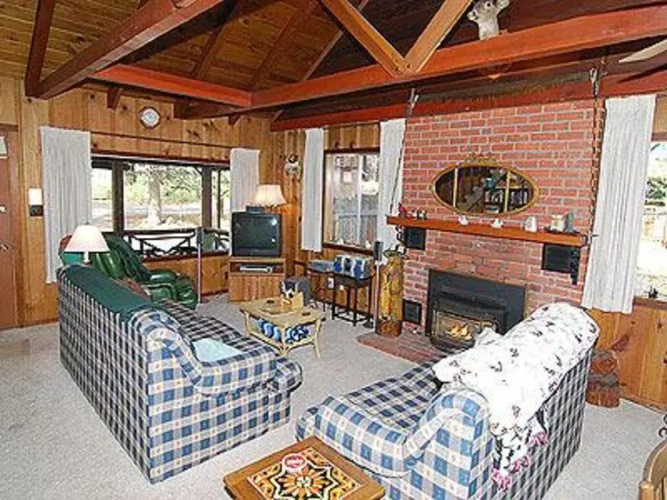 1207 Omalley Drive by RedAwning