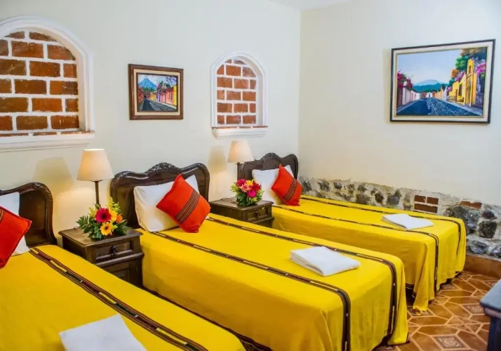 Standard Twin room with view