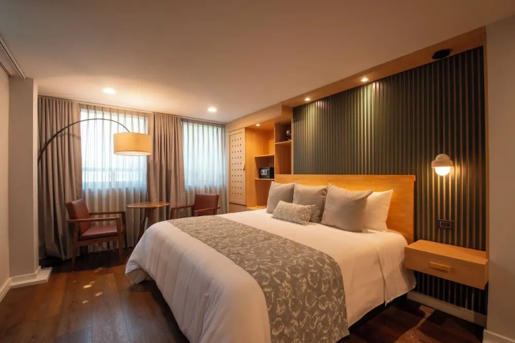 Superior Double room with city view