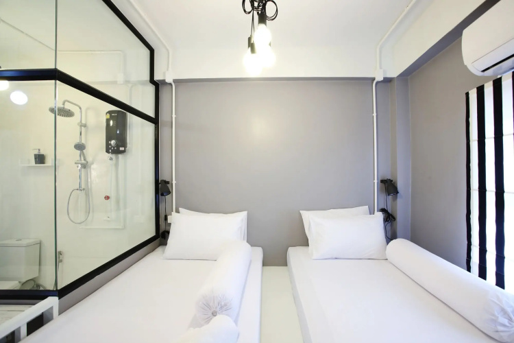 Meroom Hotel