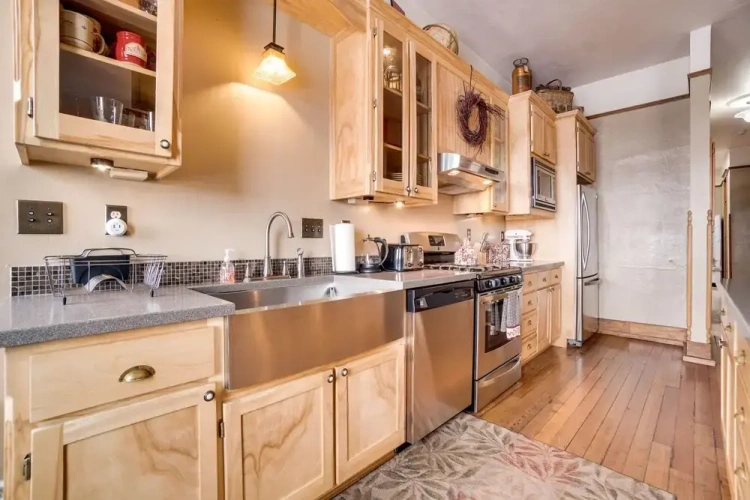 3 Bedrooms Apartment
