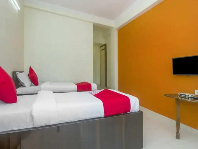 OYO 22772 Hotel Vasantdashmi (purva)