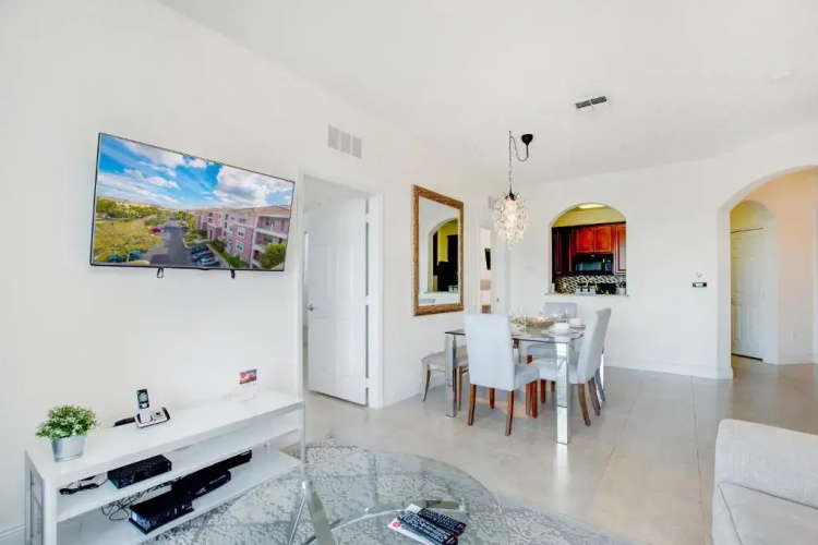 Updated Condo Near Conv Ctr, I-drive & Universal!