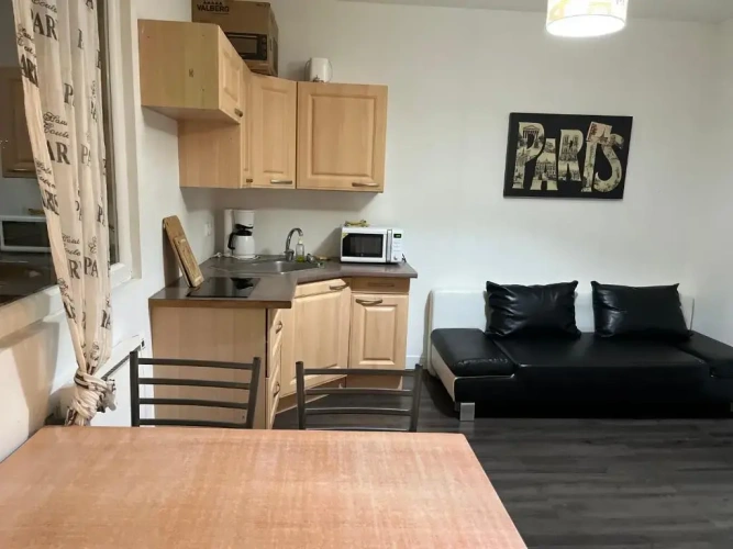2 Bedrooms Apartment