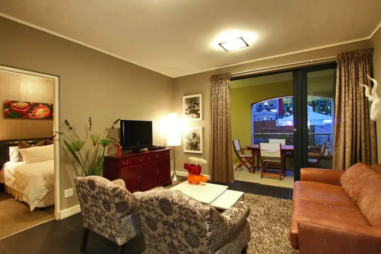 Afribode Rockwell Apartments