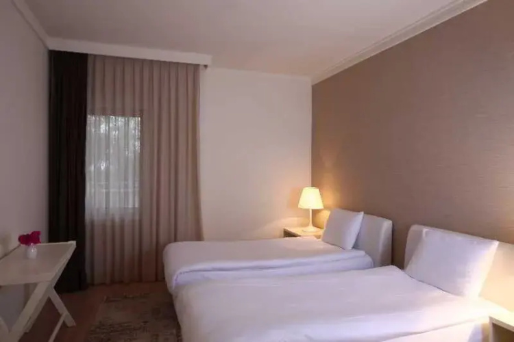 Sundance Residences & Suites