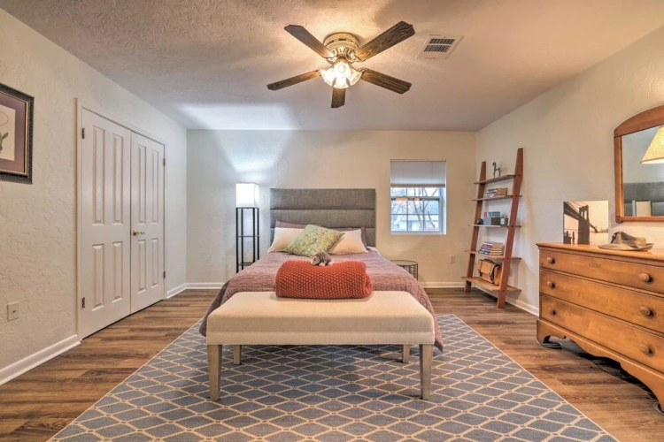 2 Bedrooms Cottage