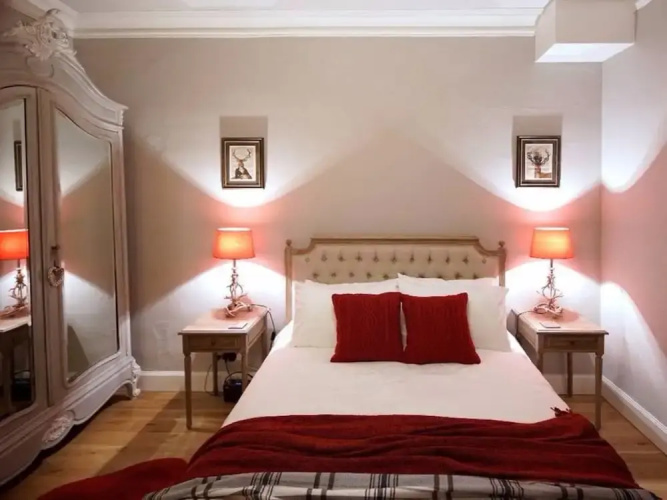 1 Bedroom Flat With Castle View
