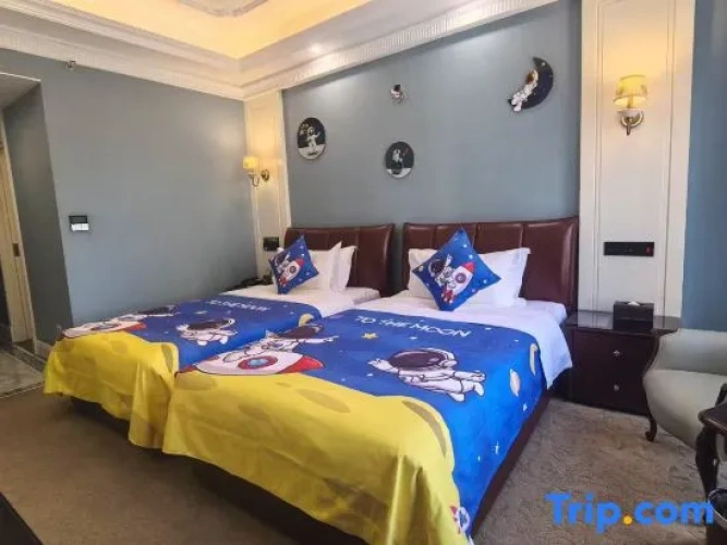 Standard Twin Family room