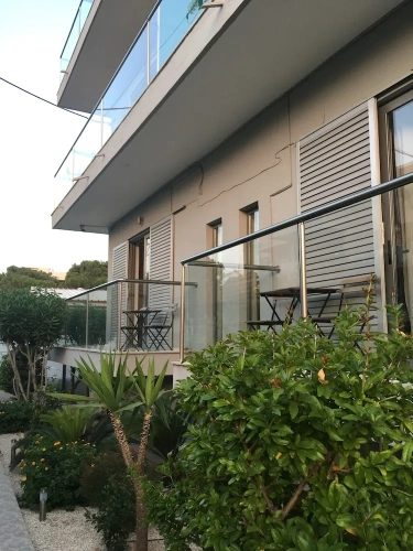 1 Bedroom Apartment with balcony