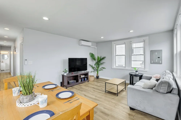 2 Bedrooms Cottage