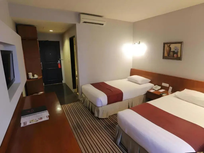 Kenari Tower Hotel