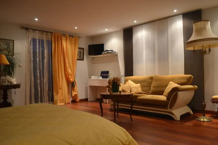 Chambres d'hôtes LA CADANELLAU