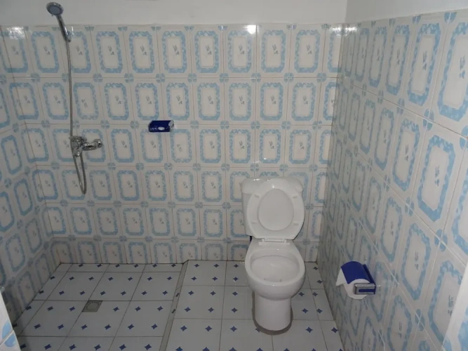 Comfort room