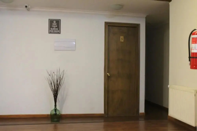 Hostal La Base