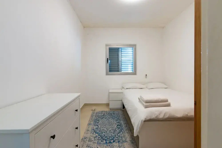 Stylish & Cozy Seaview Vacation APT