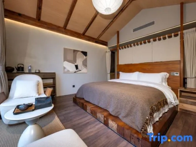 2 Bedrooms Suite