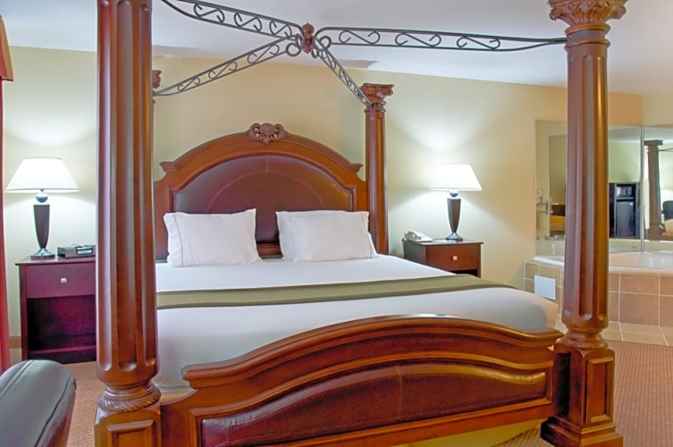 Quadruple Suite
