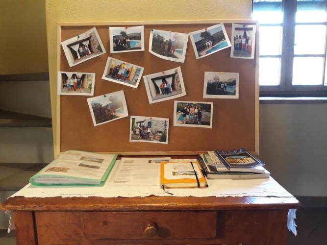 4 Bedrooms Single Cottage