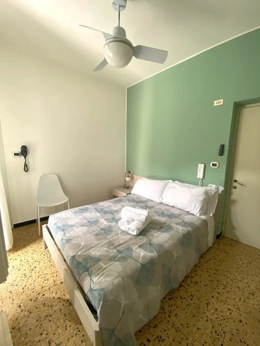 Economy room