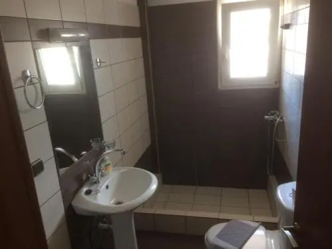 Mavros Molos Beach Rooms