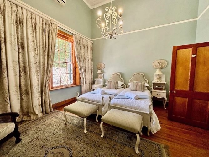 Classic Twin room