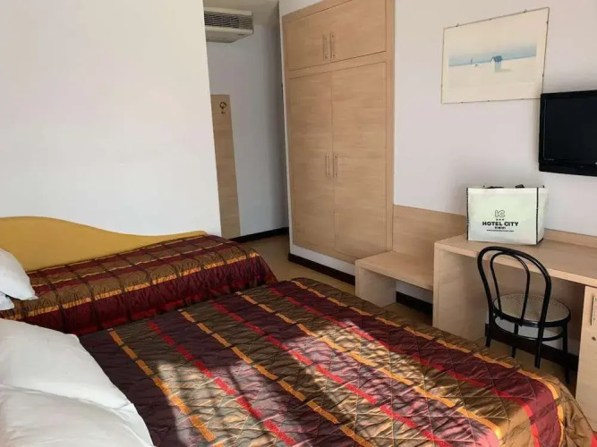 Hotel City