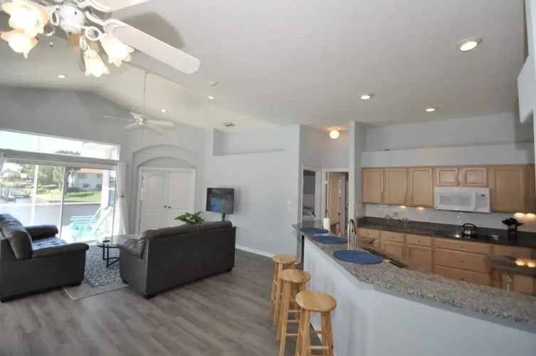 Canal Home w Heated Pool Dock
