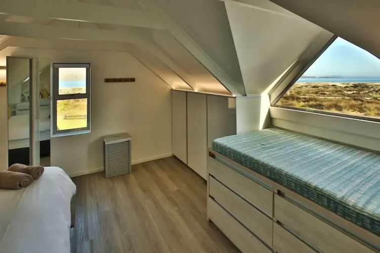 Barefootin, Langebaan 6-sleeper