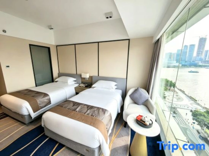 Deluxe Twin room with river view