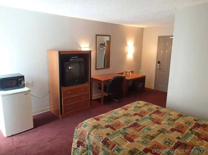 Crystal Inn Neptune