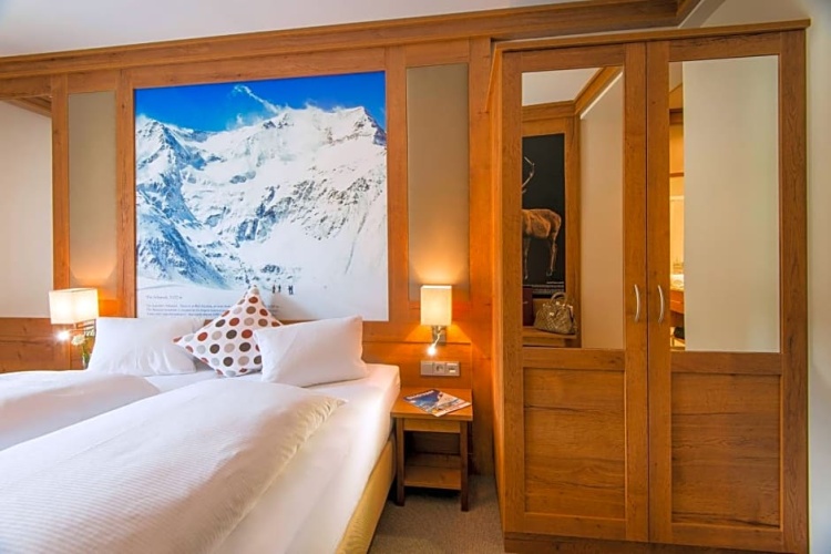 Standard Double room with balcony and with view