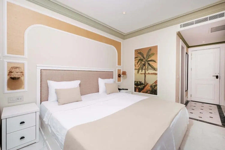 Deluxe room with balcony