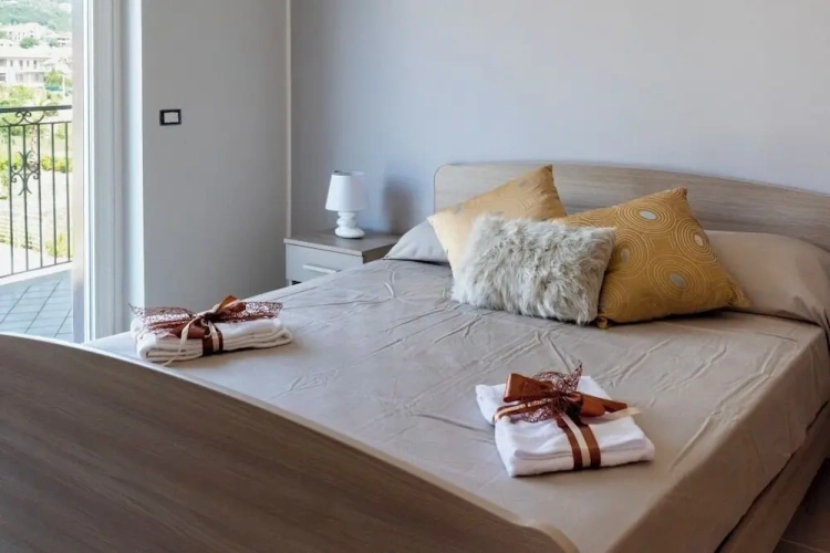 Apartment with balcony