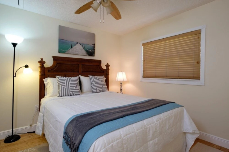 1 Step Closer 2 Bedroom Villa by RedAwning