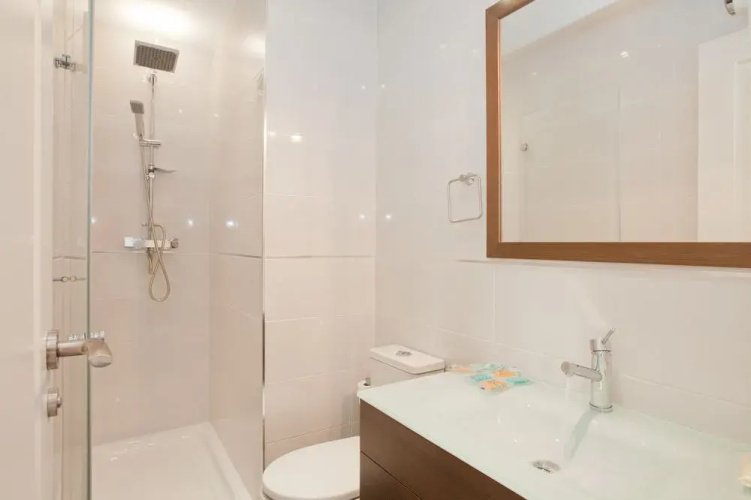 Sol Square Apartments