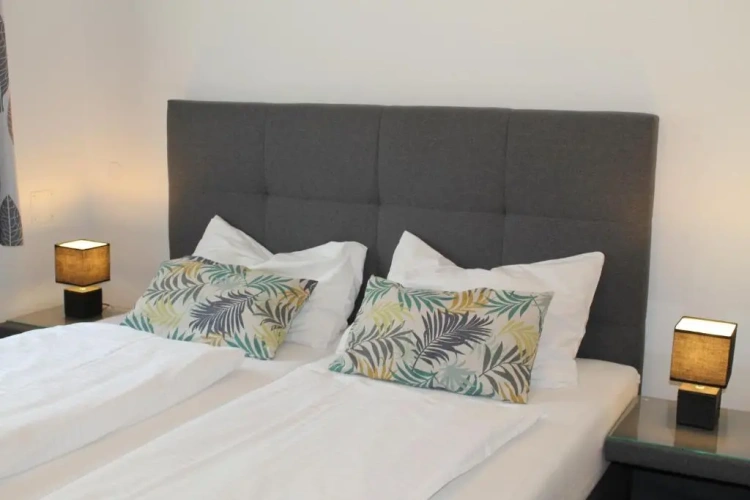 Standard Double room with city view