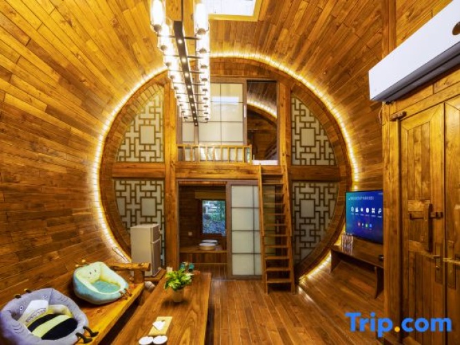 Twin Cottage