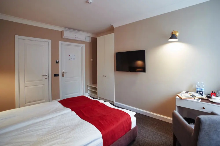 Sherlock Holmes Boutique Hotel