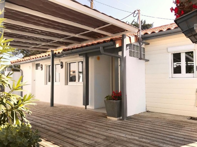 3 Bedrooms Cottage