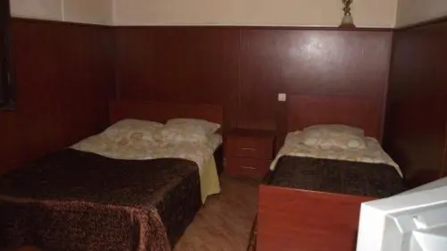 Hotel Piano 2