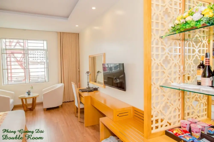 Deluxe Double room with city view