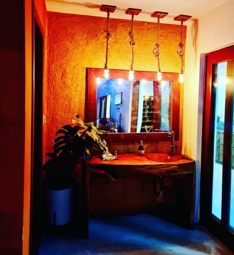 6 Bedrooms Deluxe Cottage