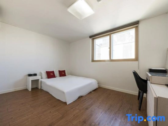 2 Bedrooms Family Cottage