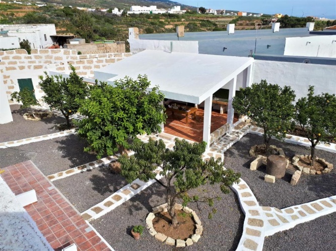 2 Bedrooms Double Apartment