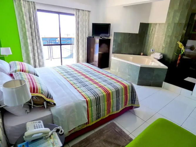 De La Costa Hotel
